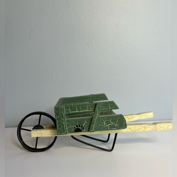 BIRDHOUSE, BOYD’S WHEELBARROW AND HANGAR DECOR - Picture 2 of 6